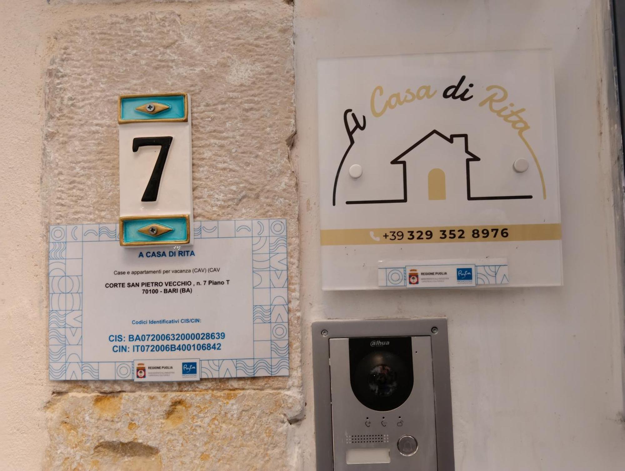 A Casa Di Rita Apartment Bari Ngoại thất bức ảnh